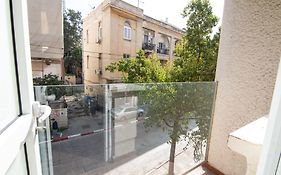 27 מונטיפיורי